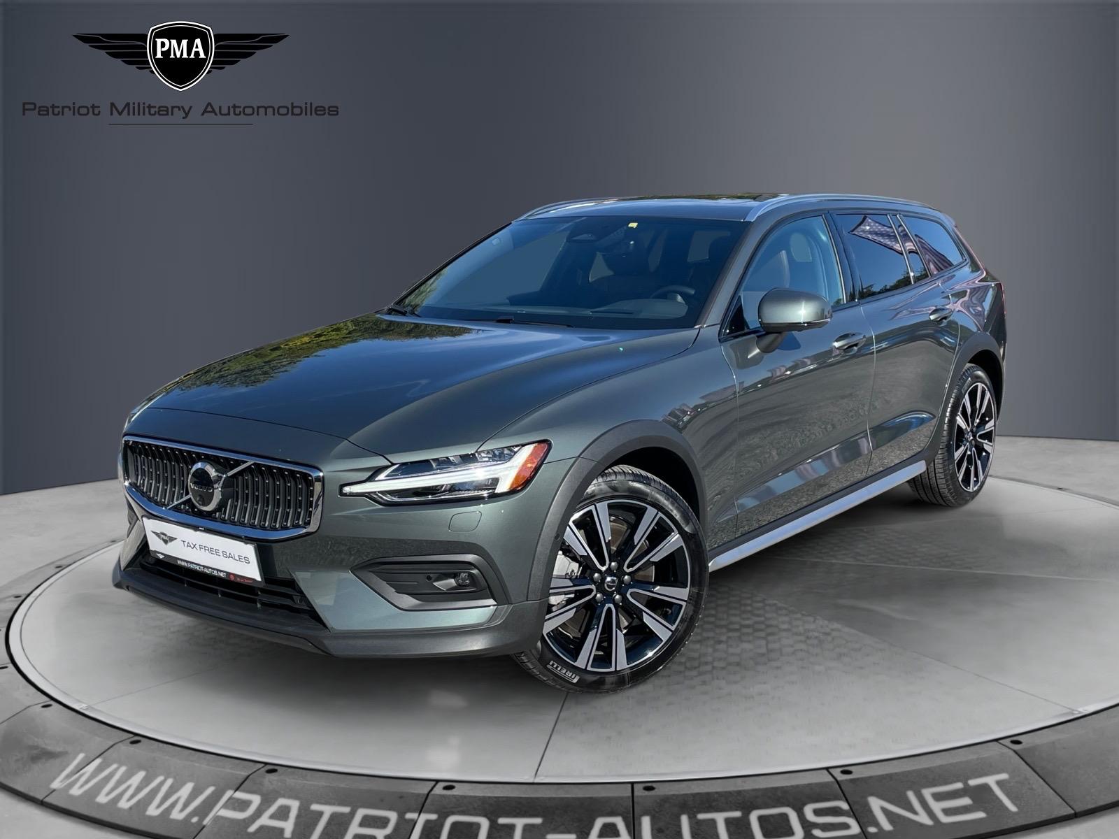 2026 Volvo V60 CC B5 Ultra Dark