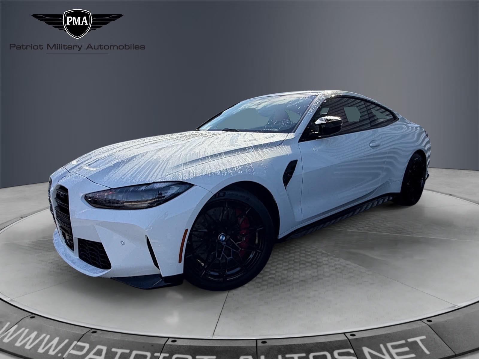 2022 BMW M4 Competition Coupe – photo 1 of 15
